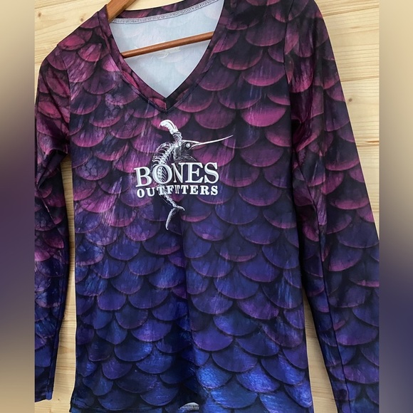 BONES OUTFITTERS Purple Royal Scales Women’s Small Long Sleeve UPF50+ Shirt - Picture 3 of 10